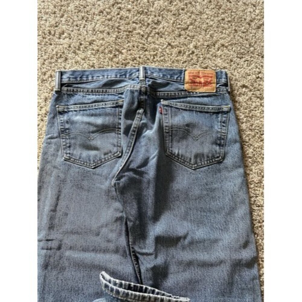 Levi's 505 Jeans Size W34 L34 Mens Straight Leg Reg Fit Medium Wash Blue Denim - Picture 13 of 15
